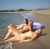 sands, entertainment, ladies, USA, sunbathing, nude sunbather, bathe, bathing, naturist girls, game, in the sea, short sea, in a state of nature, in the buff, in the nude, happy, naturism, tobe under water, Kona sun Klub, in the nature, naked girls, nude girls, summer, naturist girl, sunshine, on holiday, naked body, nude body, waterfront, naked, stripped, nudist, naked bodies, nude bodies, family naturism, sea, billows, deep, naturist, three graces, nudist girl, beach, coast, girlfriend, girls, unclad, nudist girls, Kuna, nudism, unclothed, mattress, nude, Kona sun Club, necklace, collar, posture, body, Bacia, Rosanne, Honokohau, young girls, dame, lady, girl, adult, young, sand, sun, brownness, recreation, relaxation, repose, rest, peace, affection, liking, love, water, wet, wave, waves, blue, nature, sunlight, sky, blue sky, cloud, cloudy, wind, happiness, to laugh, laughing, laugh, swim, smile, chirpy, delight, zest for life, refection, disengagement, distraction, resource, 2007, CD 0039