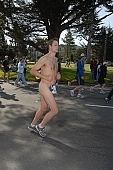 naturist participiant, nudist group, covenant, group, ING Bay to breakers, San Francisco, naturists, naturist group, naturist programme, nudist runner, women, gents, men, naked, stripped, programme, every year, above age limit, body painting, running, special feeling, Heilberg, nude runner, chirpy, nude people, CD 0071