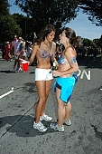 naturism, body painting, entertainment, excellent amusement, running, naturist participiant, confluence, naturist group, naturist programme, women, naked, stripped, programme, San Francisco, ING Bay to breakers, every year, above age limit, naturists, special feeling, Gviulan, nude runner, hello, unswagged pair, strange pair, pair, girls, CD 0072