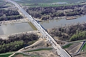 58, bridge, Szeged, Mak, Mora Ferenc, highway, M43, Mako and Szeged between, hanging bridge, truss bridge, 660 meter, 31.6 km, Tisza, air photograph, building, camion, car, transit traffic, 2011th April 20, singular, lonesome, unique, rarity, Hungary, Csongrad, county, Europe, Kiss Lszl, Lszl Kiss