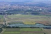 air photos, air photograph, air photo, Szeged, water, watery, aquatic, aerials, 55, chopper, helicopter, windmill-plane, Hungary, air, aerial, kayak, canoe, kayak-canoe, field, rowing, oar, sport, water sport, sportfield, Baja, Domaszek, Morahalom, paddle, to canoe, to ply the oars, to scull, to scull a boat, Maty-brooklet, Maty er, Maty-er, brook, brooklet, canoening, Maty, 2006, august, 19, word championship, airport, airfield, drome, flying field, tarmac, flare of path, town, city, background, concrete, landing trackway, aspirant trackway, Kiss L�szl�, L�szl� Kiss