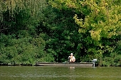 river, water, waterfront, chair, man, alone, calm, quiet, lonely, loneliness, fish, fisher, fishing, sport, floodplain, flood-basin, floodplain forest, brush, boat, punt, outboard motor, recreation, relaxation, repose, rest, meditation, speculation, relaxing, laid back, small, little, evanescent, vanishing, chowder, Kiss Lszl, Lszl Kiss