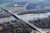 37, bridge, Szeged, Mak, Mora Ferenc, highway, M43, Mako and Szeged between, hanging bridge, truss bridge, 660 meter, 31.6 km, Tisza, air photograph, building, camion, car, transit traffic, 2011th April 20, singular, lonesome, unique, rarity, Hungary, Csongrad, county, Europe, Kiss Lszl, Lszl Kiss