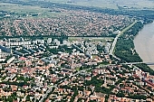air photograph, air photo, air photos, aerials, Hungary, Szeged, birds eye view, tower blocks, block of flat, block of flats, tower block, high, concrete, Radio 88, town, city, outskirts, city center, building estate, garden city, garden suburb, faubourg, house, houses, line of houses, crossroads, crossing, street, streets, circuit, boulevard, circuits, car, road, cars, waterworks, art museum, building, buildings, park, green, garden, environment, ambience, neighbor, neighborhood, everyday life, at home, countryside, aldermanry, plan, air, aerial, promenad, square, classical, recent, trendy, of value, of high value, expensive, plot, building operations, development, gardens, rooftop, beauty, beautiful, pretty, bridge, bridge of downtown, river, Tisza, garden pool, pool, vat, bogie, luxory places, luxory housing, white, blue, brown, yellow, flat, gray, of birds eye view, regular, Tarjn, Bertalan, CD 0029, Kiss Lszl, Lszl Kiss