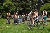 34, freikrperkultur, WNBR, 2009, Berkeley, Word, Naked, Bike, Ride, fkk, naturist, naturist group, text of protest, naked programme, naturism, street procession, environmental pollution, protester, nude man, bicycle procession, naturist demonstrative, nudist men, man, nudism, environmental, nudist, square, demo, cyclist, cycler, protest, notice, nudist group, body painting, notable, remarkable, group, coterie, concourse, advertisement, environment, ambience, conviction, straight-out, wholeheartedly, USA, environmentalists, San Francisco, street, on the street, streets of San Francisco, gents, men, protesters, World Naked Bike Ride, confluence, body, naked, stripped, road, cycling tour, attention rising, bicycle, cycling, procession, fight against the dependence, California, CD 0150