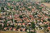Szentes, Csongrad county, air photograph, air photo, air photos, aerials, Hungary, birds eye view, concrete, town, city, aerial, garden city, garden suburb, faubourg, house, houses, line of houses, rooftop, crossroads, crossing, street, streets, car, road, cars, art museum, building, buildings, park, green, garden, environment, ambience, neighbor, neighborhood, everyday life, at home, countryside, aldermanry, plan, air, promenad, square, classical, of value, of high value, expensive, plot, building operations, development, gardens, beauty, beautiful, pretty, white, blue, brown, yellow, flat, gray, of birds eye view, regular, avenue, boulevard, squares, CD 0029, Kiss Lszl, Lszl Kiss