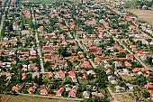 Szentes, Csongrad county, air photograph, air photo, air photos, aerials, Hungary, birds eye view, concrete, town, city, aerial, garden city, garden suburb, faubourg, house, houses, line of houses, rooftop, crossroads, crossing, street, streets, car, road, cars, art museum, building, buildings, park, green, garden, environment, ambience, neighbor, neighborhood, everyday life, at home, countryside, aldermanry, plan, air, promenad, square, classical, of value, of high value, expensive, plot, building operations, development, gardens, beauty, beautiful, pretty, white, blue, brown, yellow, flat, gray, of birds eye view, regular, avenue, boulevard, squares, CD 0029, Kiss L�szl�, L�szl� Kiss