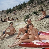 naturist family, familiar, domesticity, family athmosphere, fry, swelter, coexistence, nudist women, sunlight, naturist, naturist girl, sands, family, game, recreation, water, tobe under water, young, sunbathing, laughing, laugh, man, dame, lady, naturist woman, sand, nudist, happy, sun, relaxation, repose, rest, disengagement, distraction, resource, way, countenance, look, nature, beach mattress, inflatable raft, summer, holidays, health, as brown as a berry, near nature, beach, waterfront, lake, lake side, field naturist, Polish, Poland, Kryspinow, 1989, CD 0060