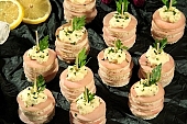 ham, leg of pork, cold collation, cold meat, cold buffet, salami, food, serv, serving, victuals, comestible, edibles, cover, spread, table cloth, eatable, edible, delicious, paprika, salad, onion, smoked, smoke-dried, meal, breakfast, lunch, dinner, flower, leaf, green, meat, bacon, tomato, vegetable, butterfat, butter, cream, cheese, egg, vegetarian, healthy, healthy lifestyle, vitamins, plate, olive, picker, reel, roll, roller, furl, blossom, bloom, Kiss L�szl�, L�szl� Kiss