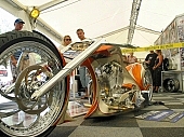 bike, costumbike, tyred, orange, tent, chrome, Fakeer See, pavilon, motor, people, yellow, crome, speed, pattern, oil, spare-time, leisure, time, transportation, beauty, beautiful, pretty, Austria, lookers-on, tyre, hall, pavilion, Fakker See, paint, brilliance, glitter, scud, two-wheeled, sample, home-made, made, one-off sample, four-stroke, horsepower, soup, benzine, petrol, exhibition, of value, of high value, motor-driven, meeting, streamlined, Ossiacher, See, lake