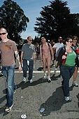 fellowship, friend, familiar, nude man, running, nudist runner, exhibitionism, strapping, naturist participiant, naturist group, naturist programme, women, gents, men, naked, stripped, chirpy, programme, San Francisco, ING Bay to breakers, every year, above age limit, naturists, special feeling, Gviulan, nude runner, have legs, man, CD 0072