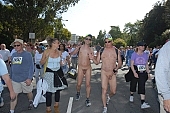 nudist group, ING Bay to breakers, pair, nudist couple, nudist pair, naturists, San Francisco, naturist participiant, naturist group, naturist programme, nudist runner, women, gents, men, naked, stripped, programme, every year, above age limit, body painting, running, walking, special feeling, Heilberg, nude runner, chirpy, backpack, knapsack, rucksack, nude man, CD 0071