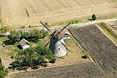 windmill, Hodmezovasarhely, molnar house, miller, site, homestead, farm, Hodmezovasarhely-Erzsebet, Papi windmill, farmhouse, Csongrad county, rye, mill, revolving energy, flour, sleet, to grind, to mill, shingle, art relic, national monument, millstone, grindstone, barley, core, millet, grind, milling, chaff, wheat, gearing, shoot, grain, house, wind, green, garden, recreation, relaxation, repose, rest, silence, quiet, orchard, houses, road, carriageway, bread, fence, tree, trees, air photograph, air photo, air photos, aerials, birds eye view, of birds eye view, building, buildings, everyday life, at home, countryside, plan, air, aerial, square, plot, development, beauty, beautiful, pretty, white, blue, brown, yellow, flat, gray, dirt road, sand, lowland, regular, CD 0029, Kiss L�szl�, L�szl� Kiss