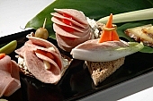 composition, food, delicious, healthy, kiwi, kivi, boat, ship, bread, brown, vegetable, tomato, ham, leg of pork, olive, calorie  poor, protein, red, reflection, cold collation, cold meat, cold buffet, breakfast, meal, snack, vitamins, victuals, comestible, edibles, smoked, smoke-dried, vegetarian, close-up, standing, cheese, alga, algae, pineapple, cube, steak, cut, Sidney, opera house, leek, leaf, paprika, red capsicum, red pepper, bowl, trencher, floor, storied, storeyed, CD 0013, Kiss L�szl�, L�szl� Kiss