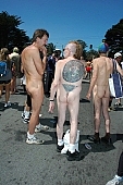 San Francisco, ING Bay to breakers, naturist participiant, naturist group, naturist programme, women, gents, men, naked, stripped, tattooed, programme, every year, above age limit, naturists, body painting, running, special feeling, Gviulan, nude runner, chirpy, to splurge, CD 0072