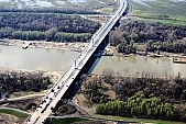 63, bridge, Szeged, Mak, Mora Ferenc, highway, M43, Mako and Szeged between, hanging bridge, truss bridge, 660 meter, 31.6 km, Tisza, air photograph, building, camion, car, transit traffic, 2011th April 20, singular, lonesome, unique, rarity, Hungary, Csongrad, county, Europe, Kiss Lszl, Lszl Kiss