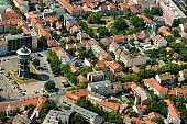 Szeged, water tower, Szent Istvan square, town, city, outskirts, aerials, air photographs, city center, Imre street, boulevard, small circuit, downtown, avenue, Karasz street, building estate, garden city, garden suburb, faubourg, house, houses, line of houses, street, streets, car, road, cars, building, buildings, critter, haze, steam, vapor, roads, ways, park, green, garden, environment, ambience, neighbor, neighborhood, everyday life, at home, countryside, aldermanry, plan, air, aerial, air photograph, air photo, tower, Lechner square, Vidra street, Bocskai street, Tisza Lajos circuit, CD 0029, Kiss Lszl, Lszl Kiss