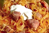cabbage, ham, leg of pork, onion, meat, spicy, smoked, bacon, Transilvanian goulash, clotted cream, sour cream, fat, paprika, bay leaf, pepper, food, one-course meal, popular, folk, delicious, lunch, dinner, CD 0021, Kiss L�szl�, L�szl� Kiss