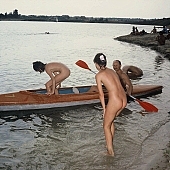 nudist, rowing, freikrperkultur, naturist beach, naturist family, fry, swelter, boat, boating, nudist women, sunlight, naturist, disengagement, distraction, resource, naturist girl, sands, family, game, recreation, water, tobe under water, young, sunbathing, laughing, laugh, dame, lady, naturist woman, sand, happy, sun, relaxation, repose, rest, way, countenance, look, nature, summer, holidays, health, as brown as a berry, near nature, beach, waterfront, lake, lake side, field naturist, Polish, Poland, Kryspinow, 1989, CD 0061