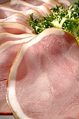 composition, food, delicious, healthy, vegetable, ham, leg of pork, bacon, cucumber, standing, calorie  poor, protein, red, reflection, cold collation, cold meat, cold buffet, breakfast, meal, snack, vitamins, victuals, comestible, edibles, smoked, smoke-dried, vegetarian, close-up, salad, gusto, plate, desk, lunch, dinner, CD 0013, wellness, ham cantle, Kiss L�szl�, L�szl� Kiss