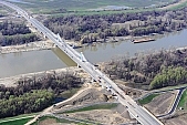 60, bridge, Szeged, Mak, Mora Ferenc, highway, M43, Mako and Szeged between, hanging bridge, truss bridge, 660 meter, 31.6 km, Tisza, air photograph, building, camion, car, transit traffic, 2011th April 20, singular, lonesome, unique, rarity, Hungary, Csongrad, county, Europe, Kiss Lszl, Lszl Kiss