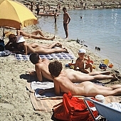naturist family, naturist couple, fry, swelter, nudist women, sunlight, naturist, naturist girl, sands, family, recreation, young, sunbathing, laughing, laugh, dame, lady, naturist woman, sand, nudist, happy, sun, relaxation, repose, rest, disengagement, distraction, resource, way, countenance, look, nature, beach mattress, inflatable raft, summer, holidays, health, as brown as a berry, near nature, beach, waterfront, lake, lake side, field naturist, Polish, Poland, Kryspinow, 1989, CD 0061