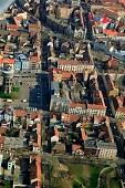 Szeged, birds eye view, aerials, air photos, airphotograph, town, city, Szent Istvan square, Lechner square, Imre street, city center, outskirts, building estate, garden city, garden suburb, faubourg, house, houses, rooftop, line of houses, street, streets, car, road, cars, of birds eye view, building, buildings, park, green, garden, environment, ambience, neighbor, neighborhood, everyday life, at home, countryside, aldermanry, plan, air, aerial, tower, water tower, Kiss Lszl, Lszl Kiss