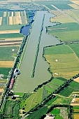 Maty-brooklet, Maty er, Maty-er, lake, water, water-course, island, grain, table, tables, grandstand, spectators terrace, competition, oar, rowing, aquatics, sport, kayak, canoe, word championship, europe championship, event, quartette competition, singles title, team, championship, home, visitor, Europe, world, triumph, aquatic sports, Szeged, Kiss L�szl�, L�szl� Kiss