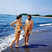 77, Hawaii, nudist couple, nudist pair, Honokohau, Kona, fkk, nudism, freik�rperkultur, naturism, naked, stripped, naturist couple, naturist, holidays, nudist, love, on holiday, recreation, relaxation, repose, rest, game, beach, coast, attitude, pose, posture, heat-wave, bay, gulf, summer, man, woman, bath, bathe, bathing, water, CD 0106