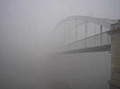 fog, Szeged, downtown, bridge, doves, pigeons, critter, haze, steam, vapor, hazy, Tisza, water, river, foggy, dirty, pillar, pier, bridge of Tisza, bridge of downtown, old bridge, gloaming, greyness, Kiss L�szl�, L�szl� Kiss