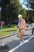 naked running, naturist, attention rising, naturist participiant, nudist group, covenant, group, motion, have naked legs, ING Bay to breakers, San Francisco, naturists, naturist group, naturist programme, nudist runner, women, programme, every year, above age limit, running, walking, special feeling, Heilberg, nude runner, chirpy, nude people, contender, aim, sport, runner, runners, contenders, naked runner, body painting, man, gents, men, nudist man, naked, stripped, procession, running match, nude man, CD 0073