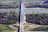 32, bridge, Szeged, Mak�, Mora Ferenc, highway, M43, Mako and Szeged between, hanging bridge, truss bridge, 660 meter, 31.6 km, Tisza, air photograph, building, camion, car, transit traffic, 2011th April 20, singular, lonesome, unique, rarity, Hungary, Csongrad, county, Europe, Kiss L�szl�, L�szl� Kiss