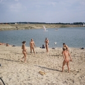 naturist, sport, ball game, sand, sands, volleyball, nudist, naturist woman, naturist man, nudist women, nudist man, naturist girl, naturist family, naturist couple, sun, sunlight, sunbathing, recreation, relaxation, repose, rest, disengagement, distraction, resource, nature, summer, holidays, fry, swelter, health, saunter, bathe, bathing, as brown as a berry, near nature, beach, waterfront, lake, lake side, field naturist, game, Polish, Poland, Kryspinow, 1989, CD 0059