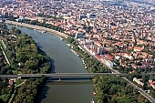 aerial, Szeged, vista, panorama, small circuit, boulevard, Pick salami factory, meat-packing, Novotel Hotel, down below wharf, wharf, air photograph, air photo, town, city, upwards, of birds eye view, road, roads, ways, building estate, housing estate, , Felsovaros, Tisza, river, riverside, crossroad, Felso Tisza bank, house, houses, panel concrete house, tree, trees, green belt, forest, square, playground, mansions, multy-storey house, apartment house, block of flats, owner-occupied block, bridge, new bridge, Bertalan, Ujszeged, garden city, garden suburb, free beach, ship, water house, floating house, inner port, boat, floodplain, flood-basin, bank, bund, embankment, 2007, CD 0042, Kiss Lszl, Lszl Kiss