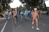 naked men, sport, ING Bay to breakers, naturist participiant, naturist friends, nudist group, covenant, group, tableau, San Francisco, pair, nudist couple, nudist pair, naturists, naturist group, naturist programme, nudist runner, women, gents, men, naked, stripped, programme, every year, above age limit, body painting, running, walking, special feeling, Heilberg, nude runner, chirpy, nude people, CD 0073