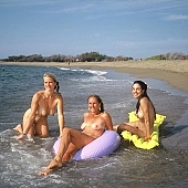 bathe, bathing, naturist girls, game, in the sea, short sea, in a state of nature, in the buff, in the nude, happy, naturism, tobe under water, Kona sun Klub, in the nature, naked girls, nude girls, summer, naturist girl, sunshine, on holiday, sands, naked body, nude body, waterfront, naked, stripped, nudist, naked bodies, nude bodies, family naturism, sea, billows, deep, naturist, three graces, entertainment, nudist girl, beach, coast, girlfriend, girls, unclad, nudist girls, Kuna, nudism, unclothed, mattress, nude, Kona sun Club, necklace, collar, posture, body, USA, Bacia, Rosanne, Honokohau, young girls, dame, lady, ladies, girl, adult, young, sunbathing, sand, sun, brownness, recreation, relaxation, repose, rest, peace, affection, liking, love, water, wet, wave, waves, blue, nature, sunlight, sky, blue sky, cloud, cloudy, wind, happiness, to laugh, laughing, laugh, swim, smile, chirpy, delight, zest for life, refection, disengagement, distraction, resource, 2007, CD 0039