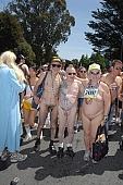 naturists, naturist programme, women, gents, men, body painting, running, walking, special feeling, Heilberg, nude runner, ING Bay to breakers, tattooed, San Francisco, naturist participiant, naturist group, naked, stripped, programme, every year, above age limit, chirpy, backpack, knapsack, rucksack, nude man, strange pair, pair, muscular, handsome man, CD 0071