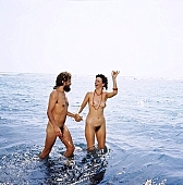 125, Hawaii, freik�rperkultur, nudist couple, nudist pair, Honokohau, Kona, fkk, nudism, girl, woman, young, pretty, naturism, naked, stripped, naturist couple, naturist, holidays, nudist, love, on holiday, recreation, relaxation, repose, rest, game, beach, coast, attitude, pose, posture, heat-wave, bay, gulf, summer, man, bath, bathe, bathing, water, CD 0106