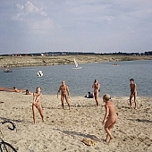 naturist, sand, sands, volleyball, nudist, naturist woman, naturist man, nudist women, nudist man, naturist girl, naturist family, naturist couple, sun, sunlight, sunbathing, recreation, relaxation, repose, rest, disengagement, distraction, resource, nature, summer, holidays, fry, swelter, health, saunter, bathe, bathing, as brown as a berry, near nature, beach, waterfront, lake, lake side, field naturist, game, sport, Polish, Poland, Kryspinow, CD 0059