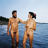 17, Hawaii, nudist couple, nudist pair, naked, stripped, naturist couple, naturist, holidays, nudist, Honokohau, Kona, fkk, love, on holiday, recreation, relaxation, repose, rest, game, beach, coast, nudism, naturism, attitude, pose, posture, walking , they are walking, bay, gulf, freik�rperkultur, clear, hygienic, pure, clean, man, woman, bath, bathe, bathing, water, 1990, CD 0106
