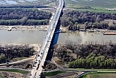 52, bridge, Szeged, Mak, Mora Ferenc, highway, M43, Mako and Szeged between, hanging bridge, truss bridge, 660 meter, 31.6 km, Tisza, air photograph, building, camion, car, transit traffic, 2011th April 20, singular, lonesome, unique, rarity, Hungary, Csongrad, county, Europe, Kiss Lszl, Lszl Kiss