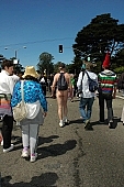 fellowship, exhibitionist, running, nude man, nudist runner, exhibitionism, strapping, naturist participiant, naturist group, naturist programme, women, gents, men, naked, stripped, chirpy, programme, San Francisco, ING Bay to breakers, every year, above age limit, naturists, special feeling, Gviulan, nude runner, have legs, man, CD 0072
