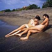 103, Hawaii, nudist couple, nudist pair, Honokohau, Kona, fkk, nudism, freik�rperkultur, girl, woman, young, pretty, naturism, naked, stripped, naturist couple, naturist, holidays, nudist, love, on holiday, recreation, relaxation, repose, rest, game, beach, coast, attitude, pose, posture, heat-wave, bay, gulf, summer, man, bath, bathe, bathing, water, CD 0106