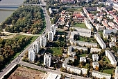Szeged, air photograph, Bertalan, air photo, town, city, upwards, of birds eye view, road, roads, ways, building estate, housing estate, , Felsovaros, Tisza, river, riverside, crossroad, Felso Tisza bank, house, houses, panel concrete house, tree, trees, green belt, forest, square, playground, mansions, multy-storey house, apartment house, block of flats, Keresztoltes street, bridge, new bridge, free beach, 2007, CD 0042, Kiss L�szl�, L�szl� Kiss