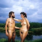 56, Hawaii, freik�rperkultur, nudist couple, nudist pair, Honokohau, Kona, fkk, naked, stripped, naturist couple, naturist, holidays, nudist, love, on holiday, recreation, relaxation, repose, rest, game, beach, coast, nudism, naturism, attitude, pose, posture, heat-wave, thunderclouds, they are walking, bay, gulf, summer, man, woman, bath, bathe, bathing, water, 1990, CD 0106