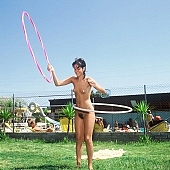 naked, stripped, hula hoop, young naturists, nudism, grass, hula hoop girls, to sun oneself, to sun, to sunbathe, naturism, naturist, family, naturist family, to sport, game, nudist, in a state of nature, in the buff, in the nude, chirpy, sunlight, summer, unclad, beach, naturist beach, nudist beach, woman, man, young nudist, Samagatuma, Laua, Hawaii, CD 0093