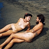 15, 15, Hawai, nudista h�zasp�r, meztelen, meztelen, ruh�tlan, naturista p�r, naturista, �nnepek, nudista, Honokohau, Kona, 1990, fkk, szerelem, nyaral�s, fel�d�l�s, relax�l�s, j�t�k, strand, part, nudizmus, naturizmus, p�zol, �tl�tsz�, ember, n�, f�rd�, f�rd�z�s, v�z, bokor, homokban, part, tengerparton, CD 0106