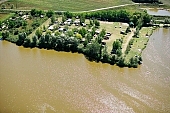 Sziksosfurdo, Hungary, birds eye view, sunbather, holiday house, camping, caravan, lakesystem, tent, recreation, peninsula, disengagement, distraction, resource, beach, Szeged, dirt road, road, roads, ways, house, houses, holiday houses, weekend house, week-end houses, lake, lakes, nature, rower lake, fishpond, surf lake, air photograph, homestead, farm, boondocks, boonies, periphery, arable, clod, earth, field, ploughland, tillage, recreation area, forest, water, tree, woody, grassy, soddy, green, CD 0055, Kiss L�szl�, L�szl� Kiss