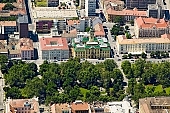 Szeged, town, city, aerials, air photographs, city center, Szechenyi square, small circuit, Tisza Lajos circuit, downtown, Karasz street, Klauzal square, avenue, boulevard, bath, building estate, faubourg, house, houses, line of houses, street, streets, car, road, cars, building, buildings, roads, ways, park, green, garden, environment, ambience, neighbor, neighborhood, everyday life, at home, countryside, aldermanry, plan, air, aerial, air photograph, air photo, tower, city hall, CD 0029, Kiss Lszl, Lszl Kiss