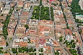 Szeged, town, city, aerials, air photographs, city center, Szechenyi square, small circuit, downtown, Karasz street, Klauzal square, avenue, boulevard, bath, Szeged National Theatre, building estate, faubourg, house, houses, line of houses, street, streets, car, road, cars, building, buildings, roads, ways, park, green, garden, environment, ambience, neighbor, neighborhood, everyday life, at home, countryside, aldermanry, plan, air, aerial, air photograph, air photo, tower, Tisza Lajos circuit, CD 0029, Kiss Lszl, Lszl Kiss